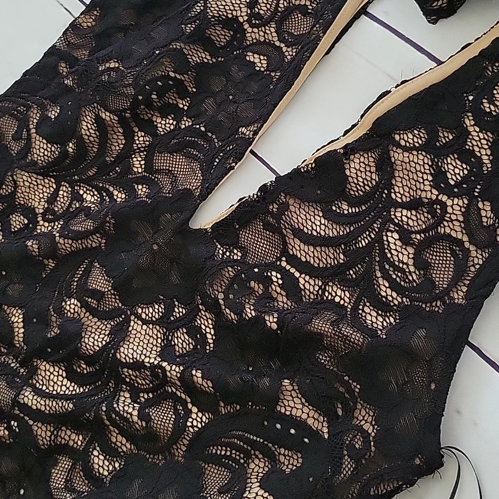 Desirea Catsuit - Picture 8 of 9